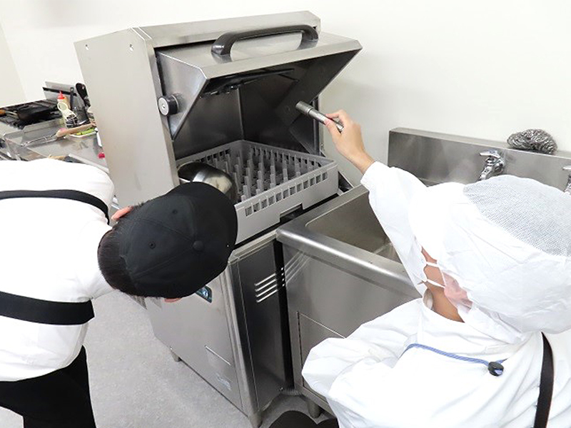 速く、正確で、安定した水準のサービスを求められる