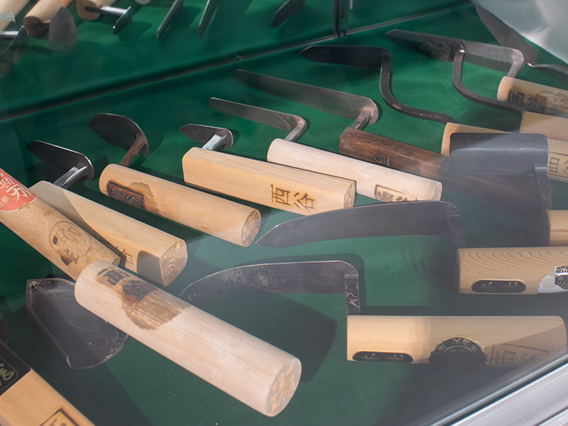 職人たちの背中を見て成長した